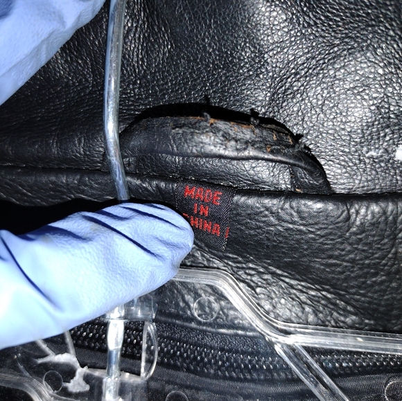 Black leather trench coat - Picture 6 of 9